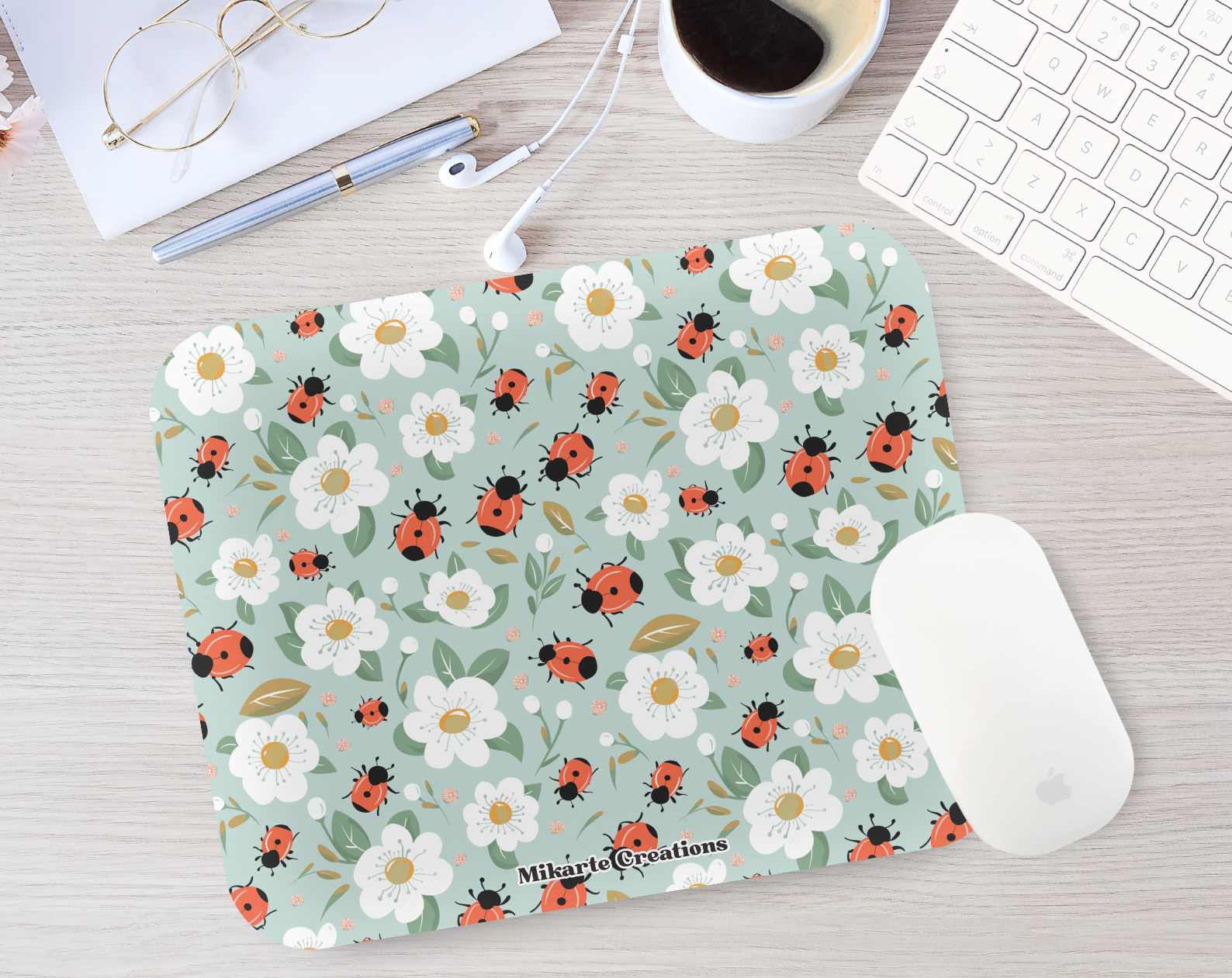 Ladybug - Mouse Pad