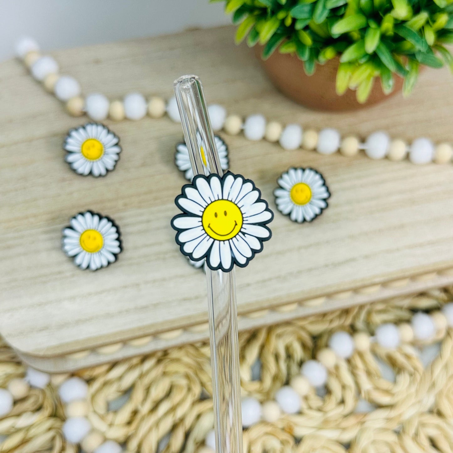 White Flower Happy Face | Straw Charms