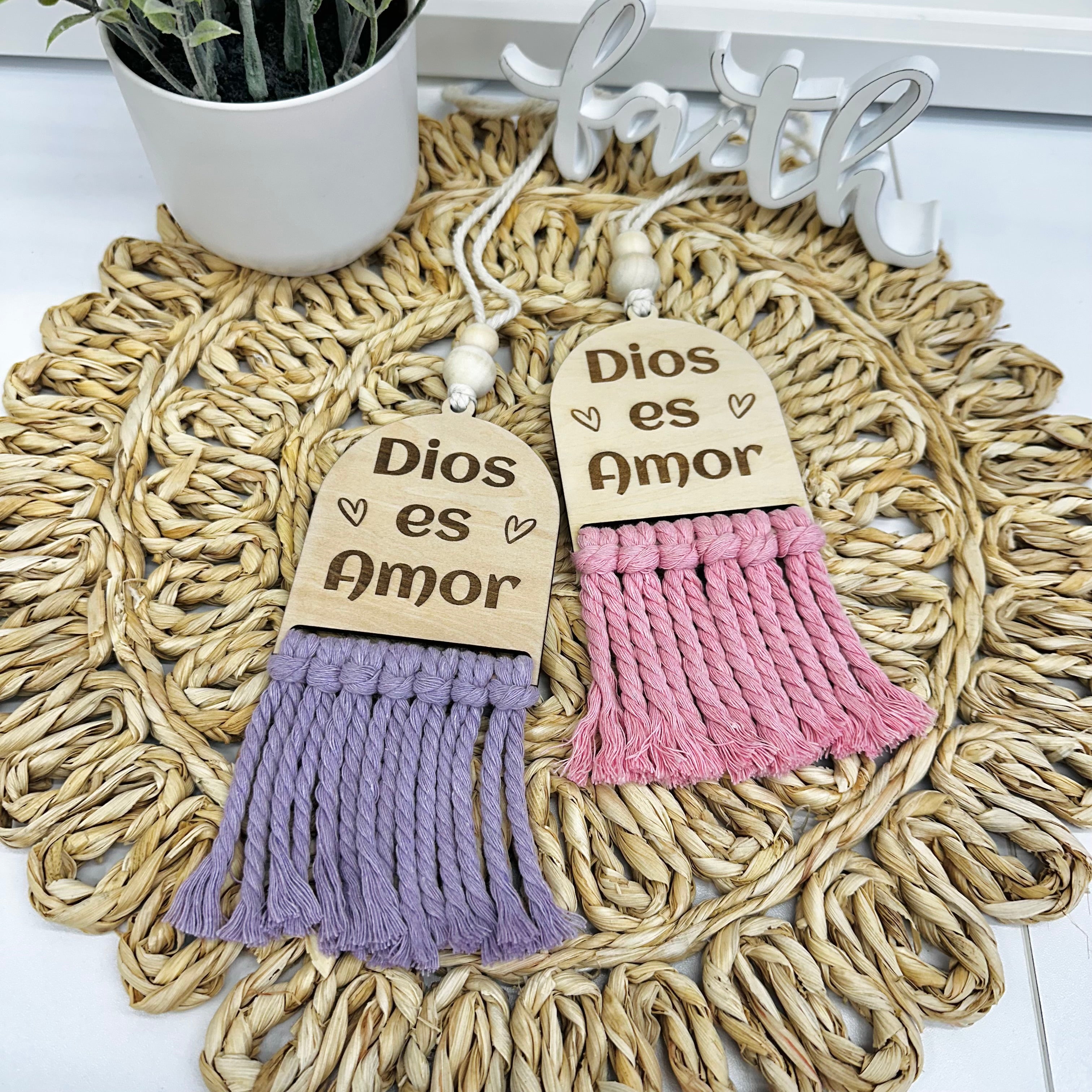 Dios es Amor - Decoración