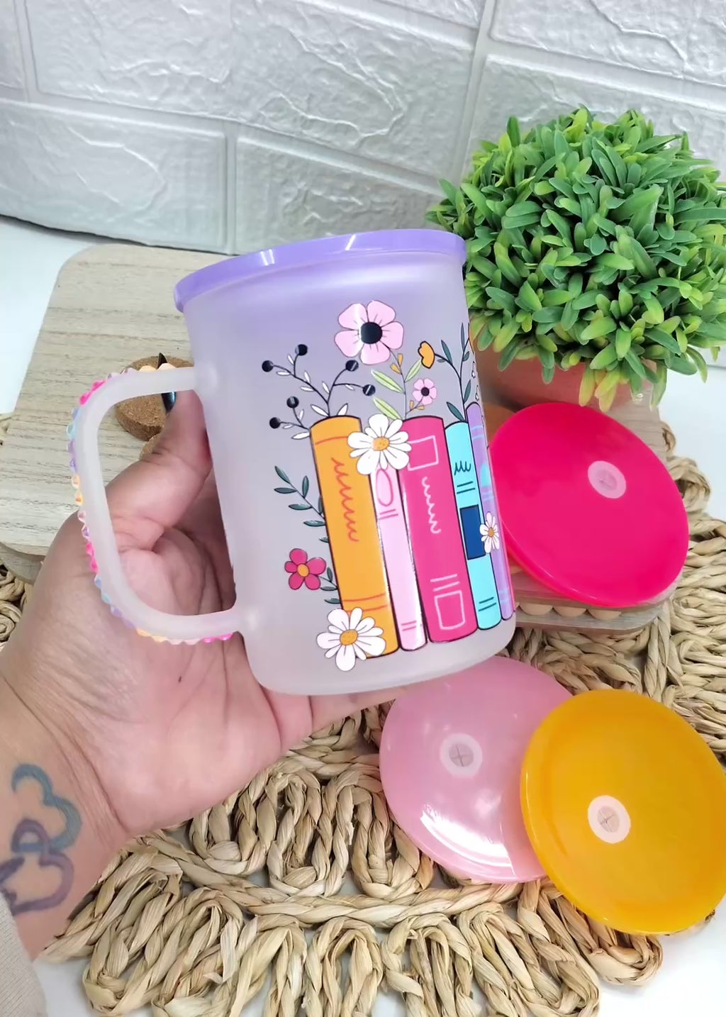 Flowers &amp; Books - Mug